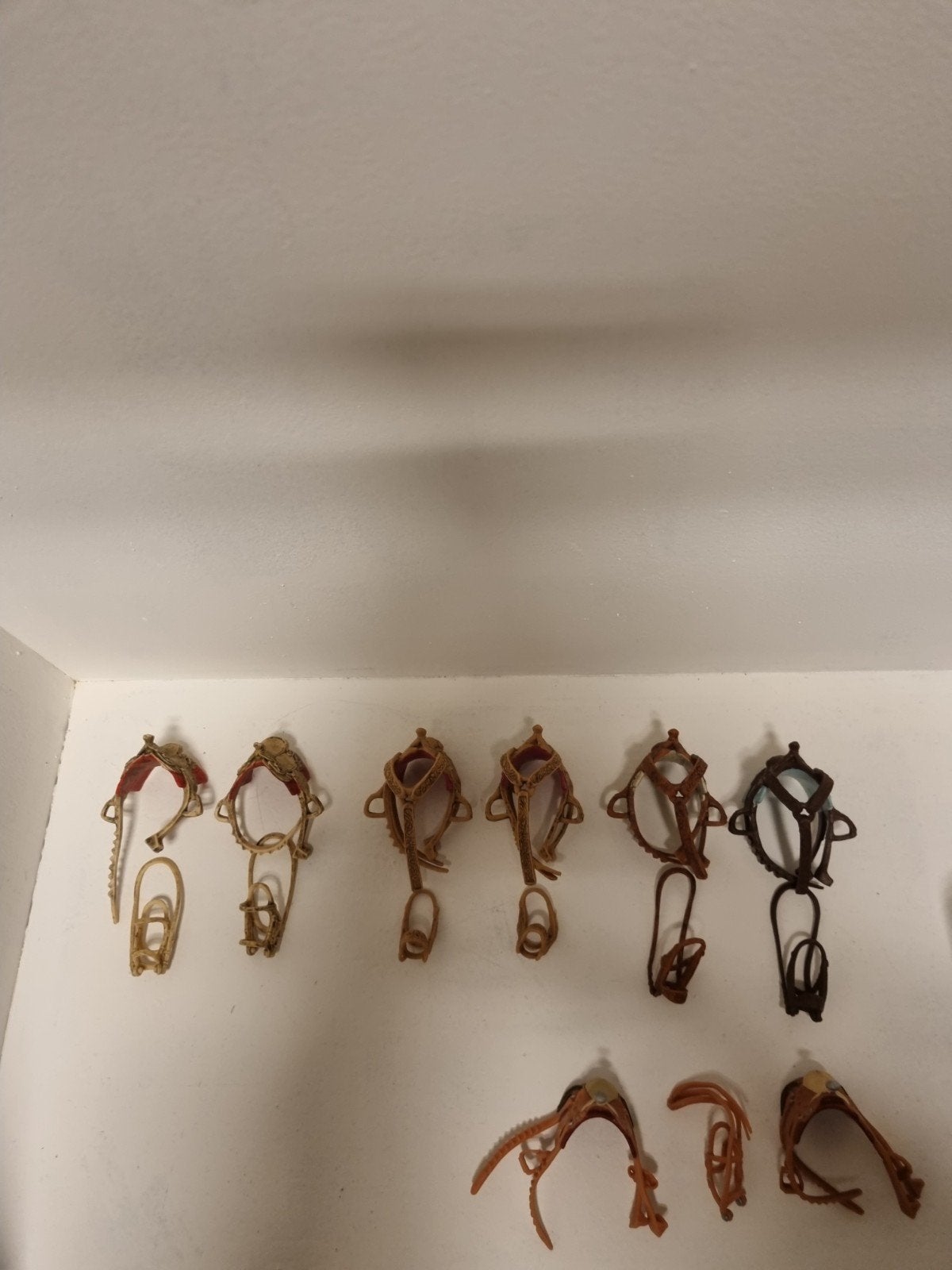schleich western zadels, Ophalen of Verzenden, Zo goed als nieuw, Paard, Beeldje of Figuurtje
