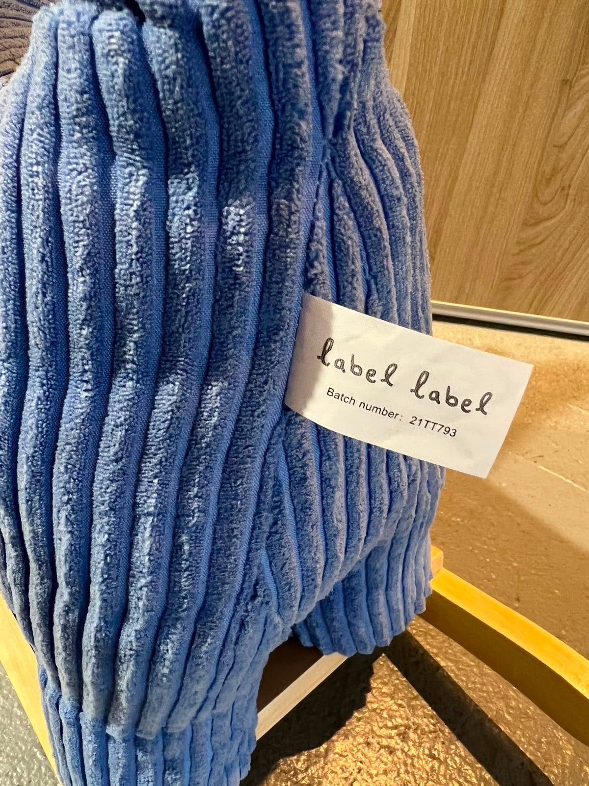 Blauwe hobbelhond van Label Label, Ophalen of Verzenden, Gebruikt, Overige typen