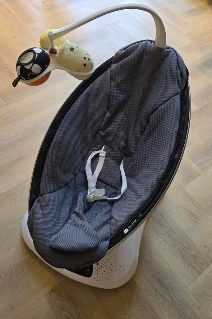 4moms schommelstoel MamaRoo 4, Ophalen of Verzenden, Zo goed als nieuw