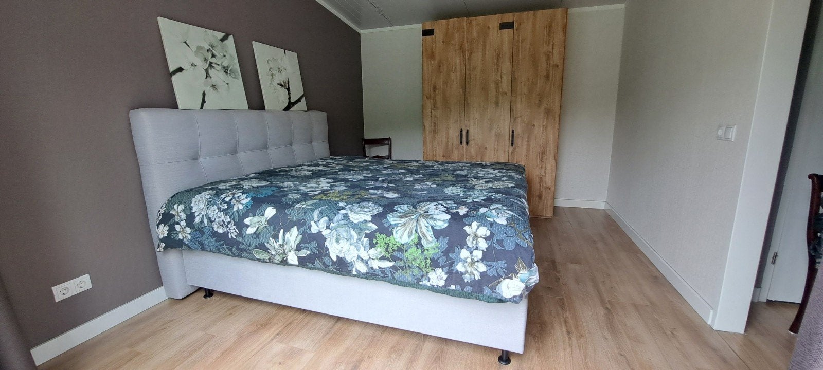 zeer mooie boxspring 1.80-2.00 m., Ophalen, Tweepersoons, Zo goed als nieuw, 180 cm