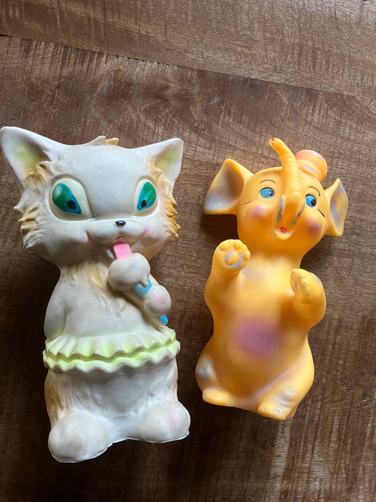 Set van 2 Vintage Pieppoppetjes: Olifant (Rubbertoys) & Poes, Verzamelen, Ophalen of Verzenden, Gebruikt