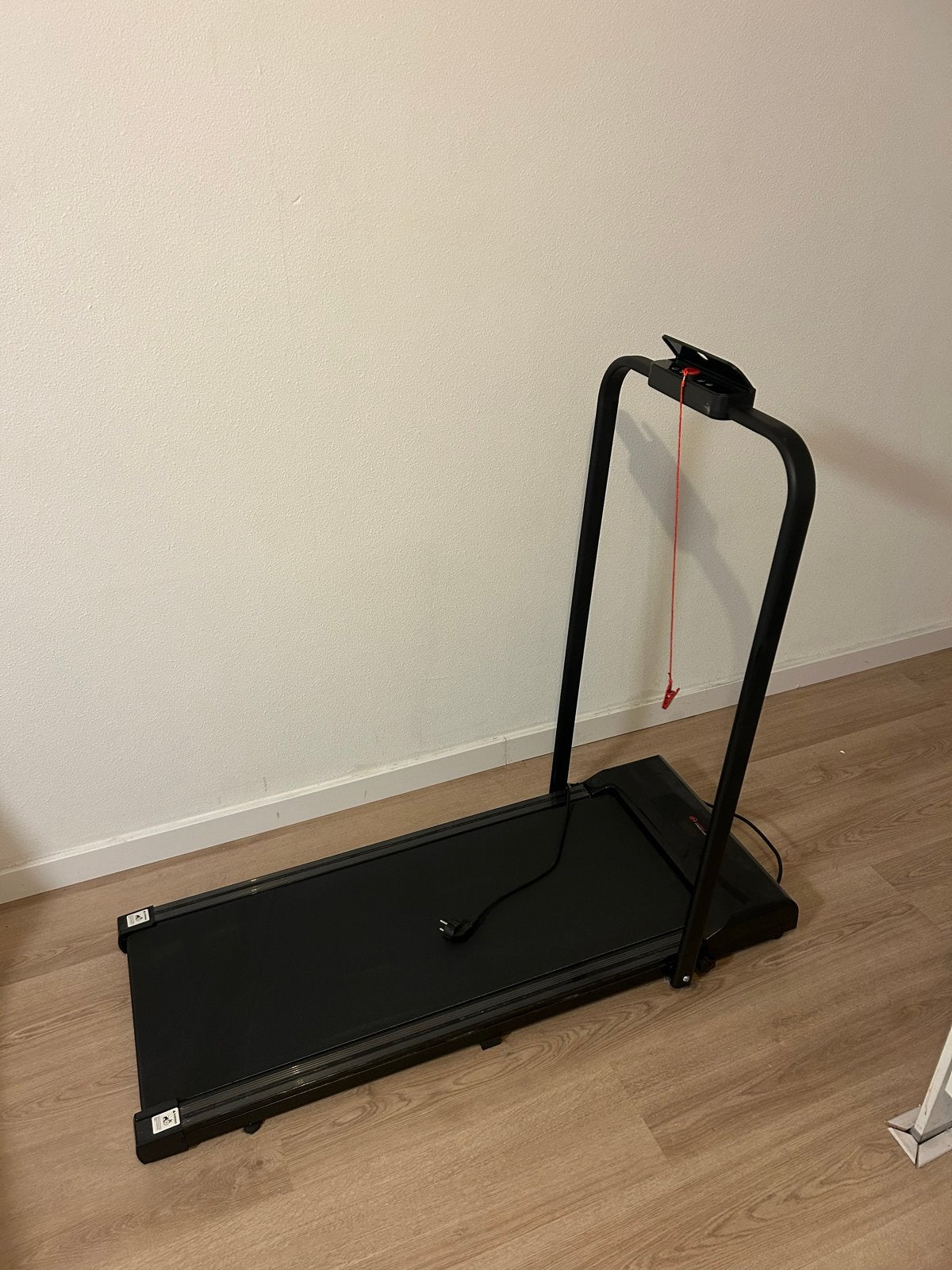 Opvouwbare Loopband met LCD-scherm en Afstandsbediening, Sport en Fitness, Ophalen, Zo goed als nieuw, Metaal, Loopband