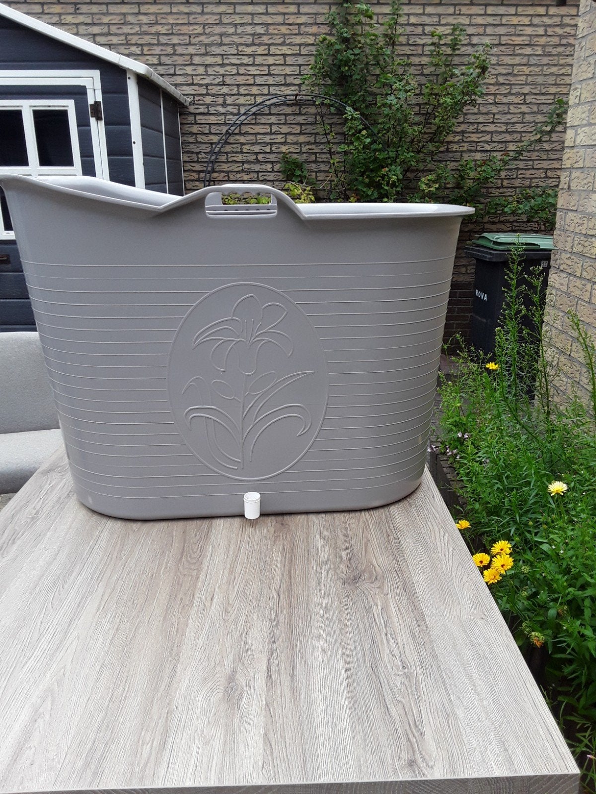 Bath bucket, licht grijs, 2x gebruikt., Kinderen en Baby's, Badjes en Verzorging, Ophalen, Zo goed als nieuw, Overige typen