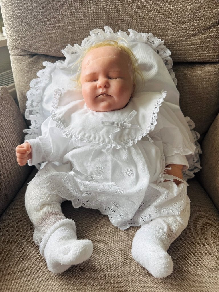 Reborn Babypop met Luxe Doopjurk – Projectpop, Ophalen, Zo goed als nieuw, Pop, Levensecht of Reborn