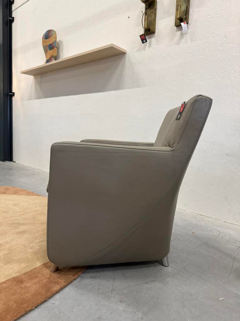 Leolux Evidence Dolcinea Fauteuil grijs Leer Design stoel, Huis en Inrichting, Leolux, Ophalen of Verzenden, Zo goed als nieuw