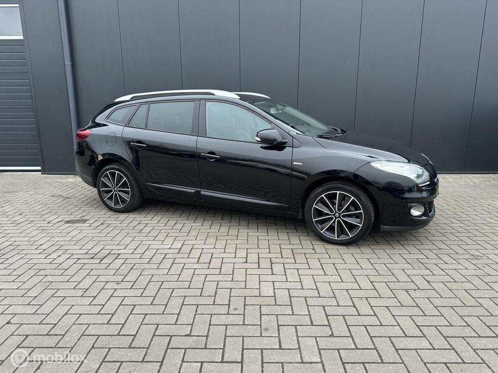 Renault Megane Estate 1.2 TCe Bose, trekhaak, NW ketting, Auto's, Renault, Voorwielaandrijving, Euro 5, Gebruikt, 4 cilinders