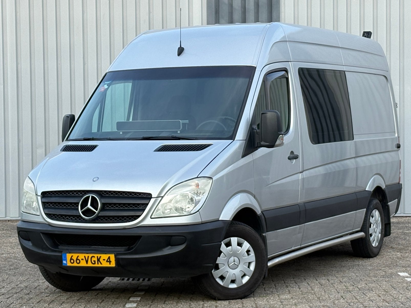 Mercedes-Benz Sprinter 315 L2H2 | Crossbus | Buscamper, Automaat, Achterwielaandrijving, Zwart, 4 cilinders
