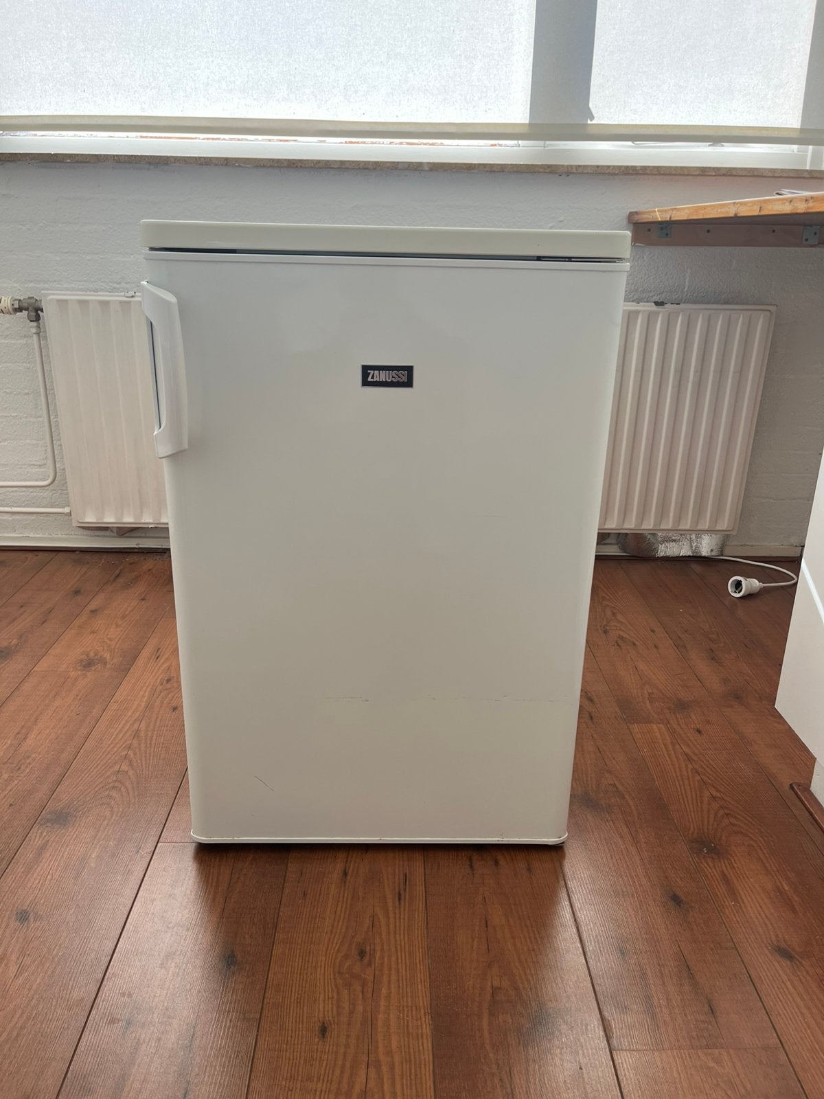 Zanussi koelkast met vriezer combinatie. Tafelmodel, Ophalen, Minder dan 85 cm, Minder dan 60 cm, Zo goed als nieuw