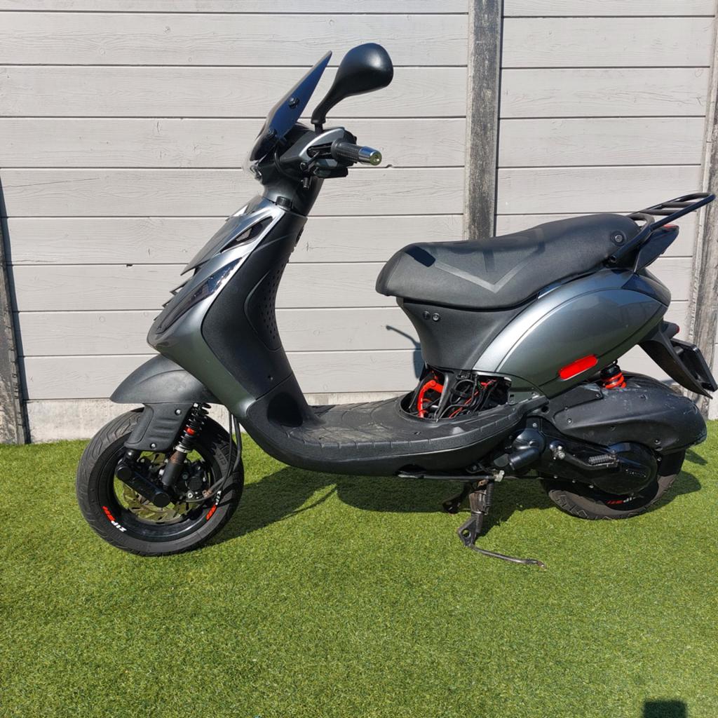 Zip 172cc ddl m08 bj 2008 full revisie, Fietsen en Brommers, Scooters | Piaggio, Zo goed als nieuw, Zip, Tweetakt, Ophalen