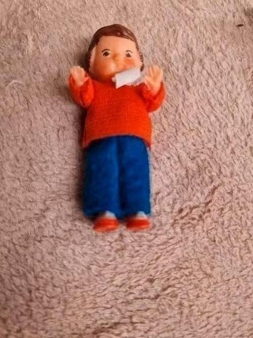 Ari popje 7 cm, Verzamelen, Poppenhuizen en Toebehoren, Ophalen of Verzenden