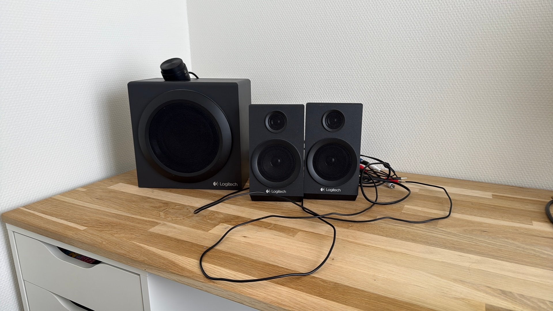Logitech Z333 2.1 Speakerset – Compleet en in goede staat, Ophalen of Verzenden, Zo goed als nieuw