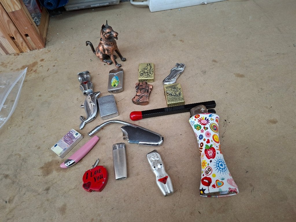 allerlei mooie aanstekers in 1 koop, Verzamelen, Ophalen of Verzenden, Zo goed als nieuw, Aansteker