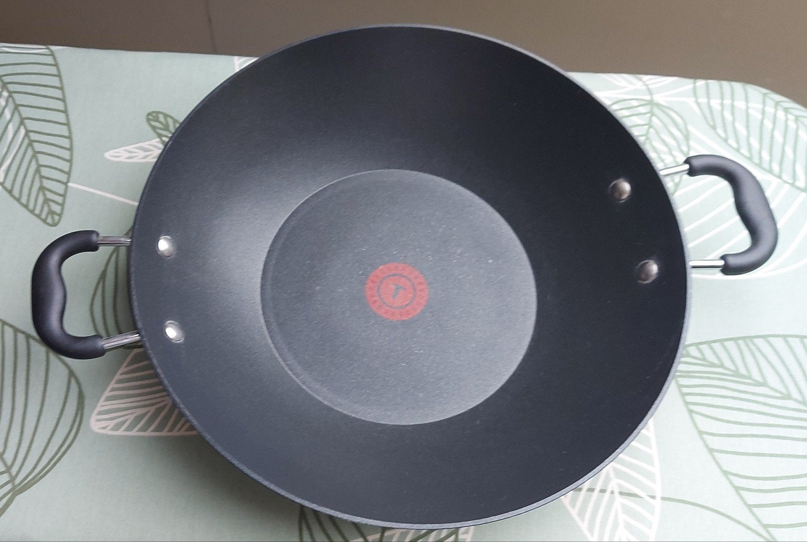 Wokpan met 2 grepen. Tefal., Ophalen of Verzenden, Rvs, Wok