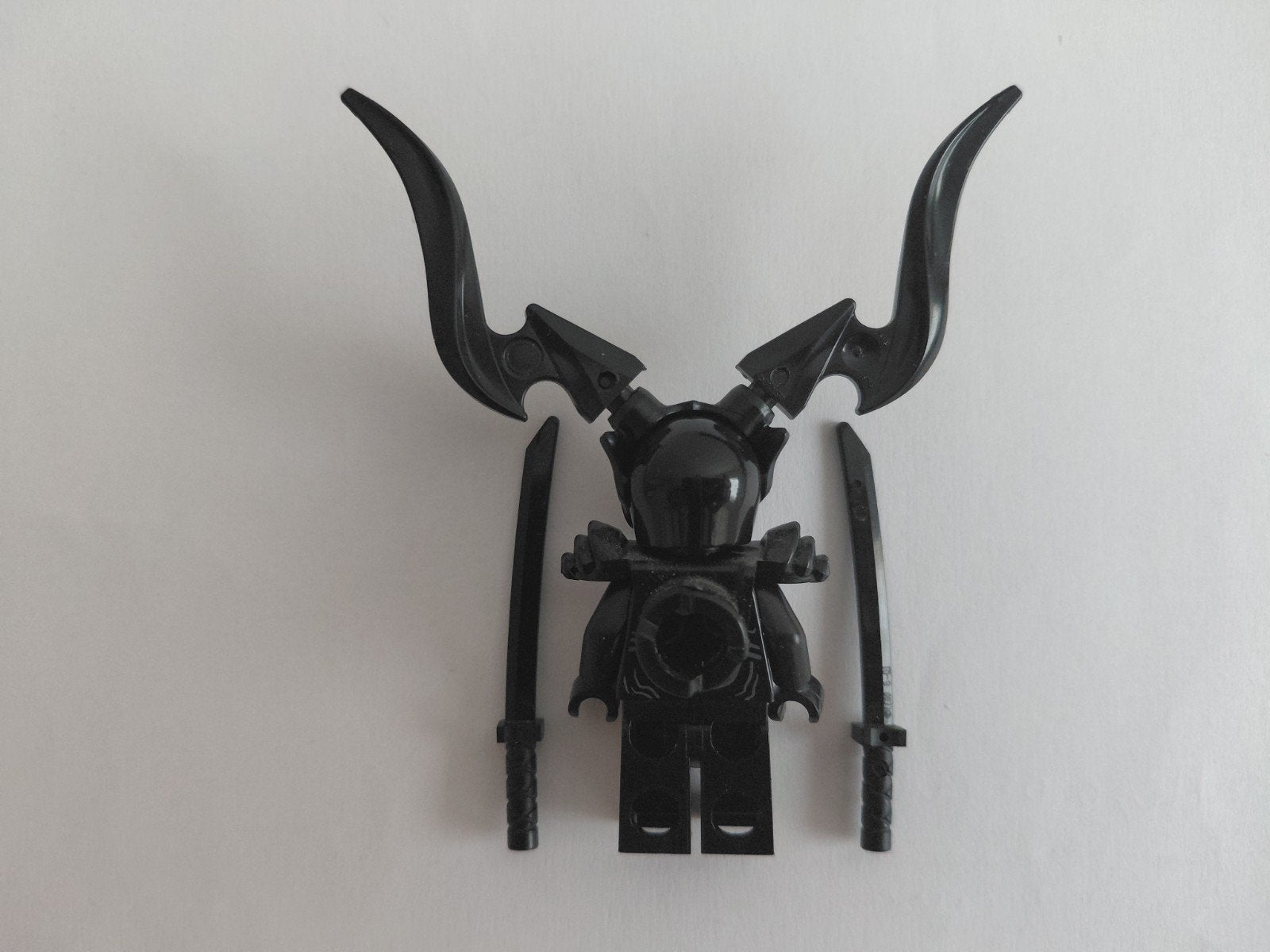 Foto 3 van LEGO Ninjago - Oni Villain Scabbard Minifiguur - njo0512