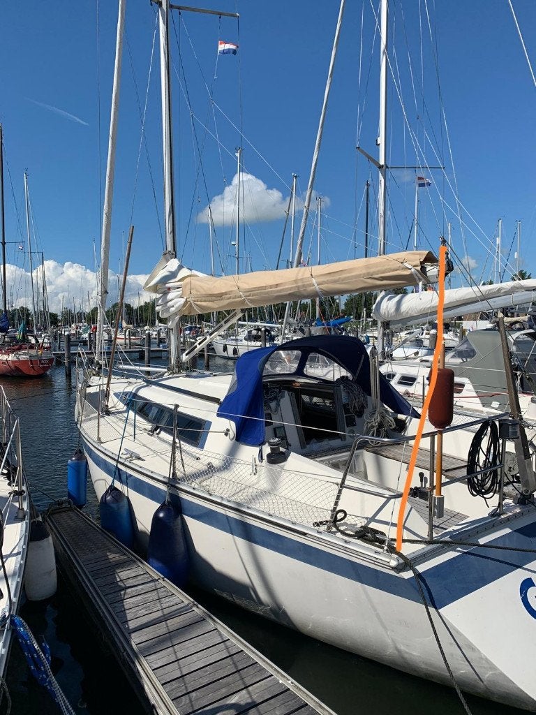 1989 Friendship Friendship 33 | 10m, Watersport en Boten, Kajuitzeilboten en Zeiljachten, Ophalen, 10 m, Gebruikt, Binnenboordmotor