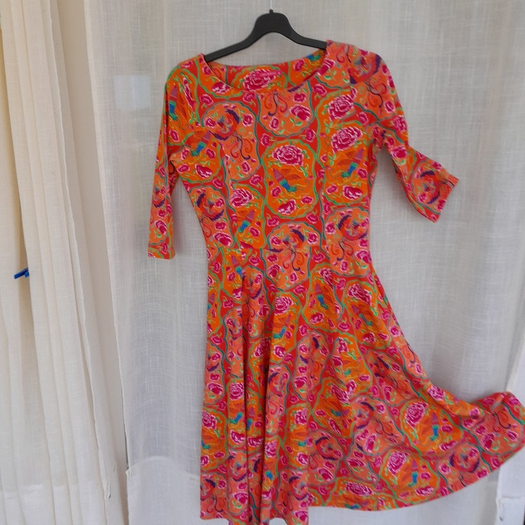 lien en giel jurk oranje M nieuw wijde rok, Maat 38/40 (M), Nieuw, Ophalen of Verzenden, Onder de knie