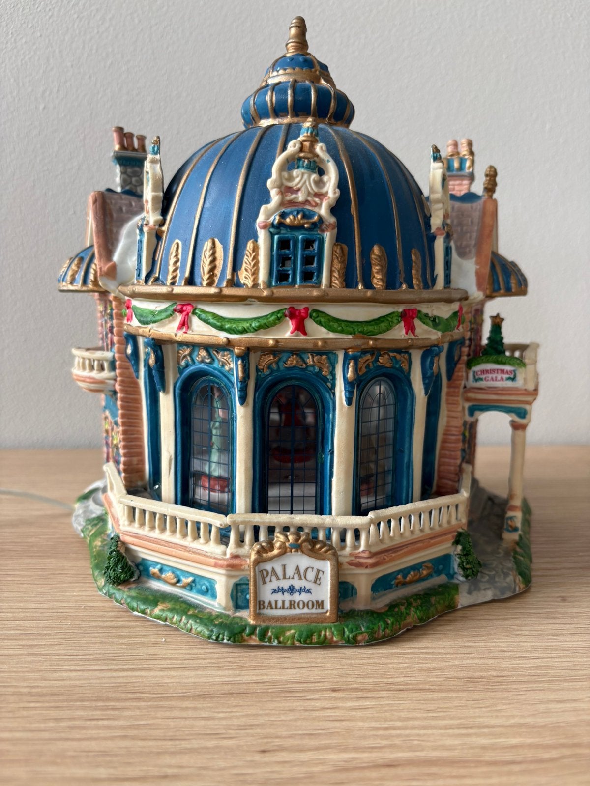 Lemax Palace Ballroom, Diversen, Kerst, Ophalen of Verzenden, Zo goed als nieuw