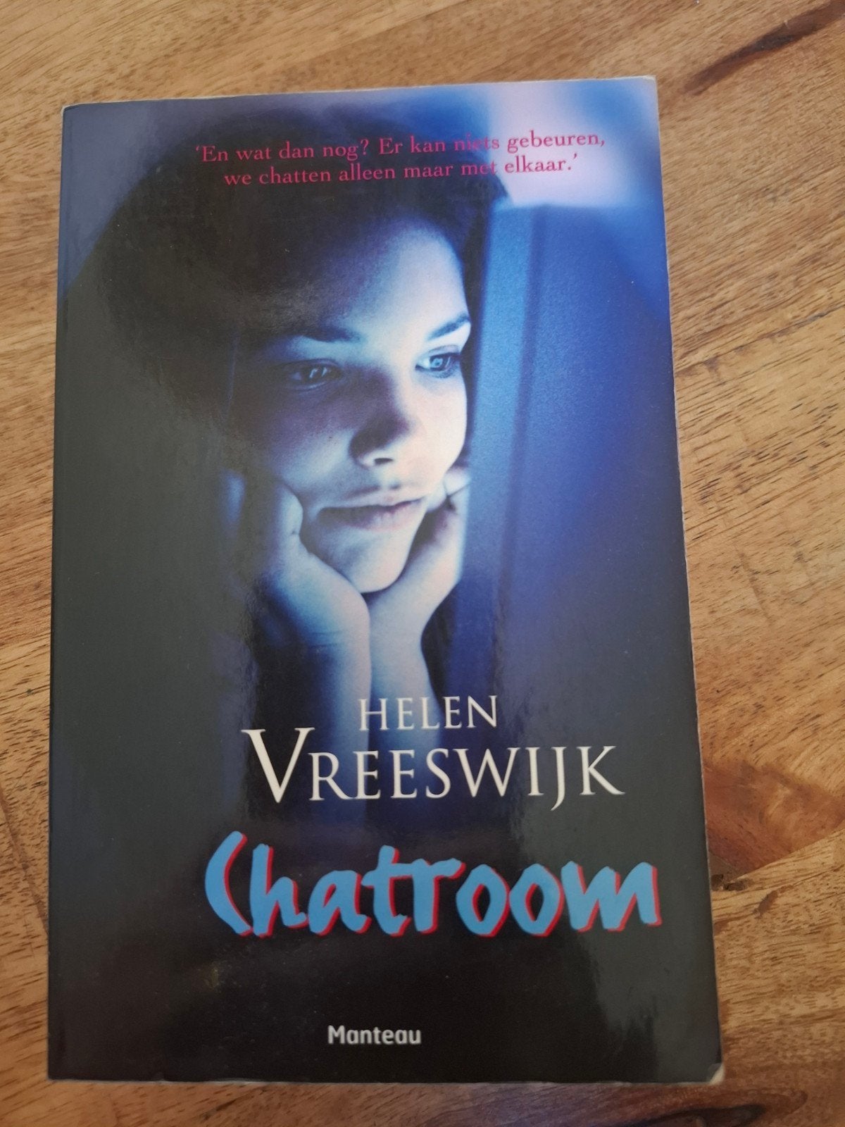 Chatroom - Helen Vreeswijk (Manteau), Boeken, Ophalen of Verzenden, Gelezen, Helen Vreeswijk, Nederland