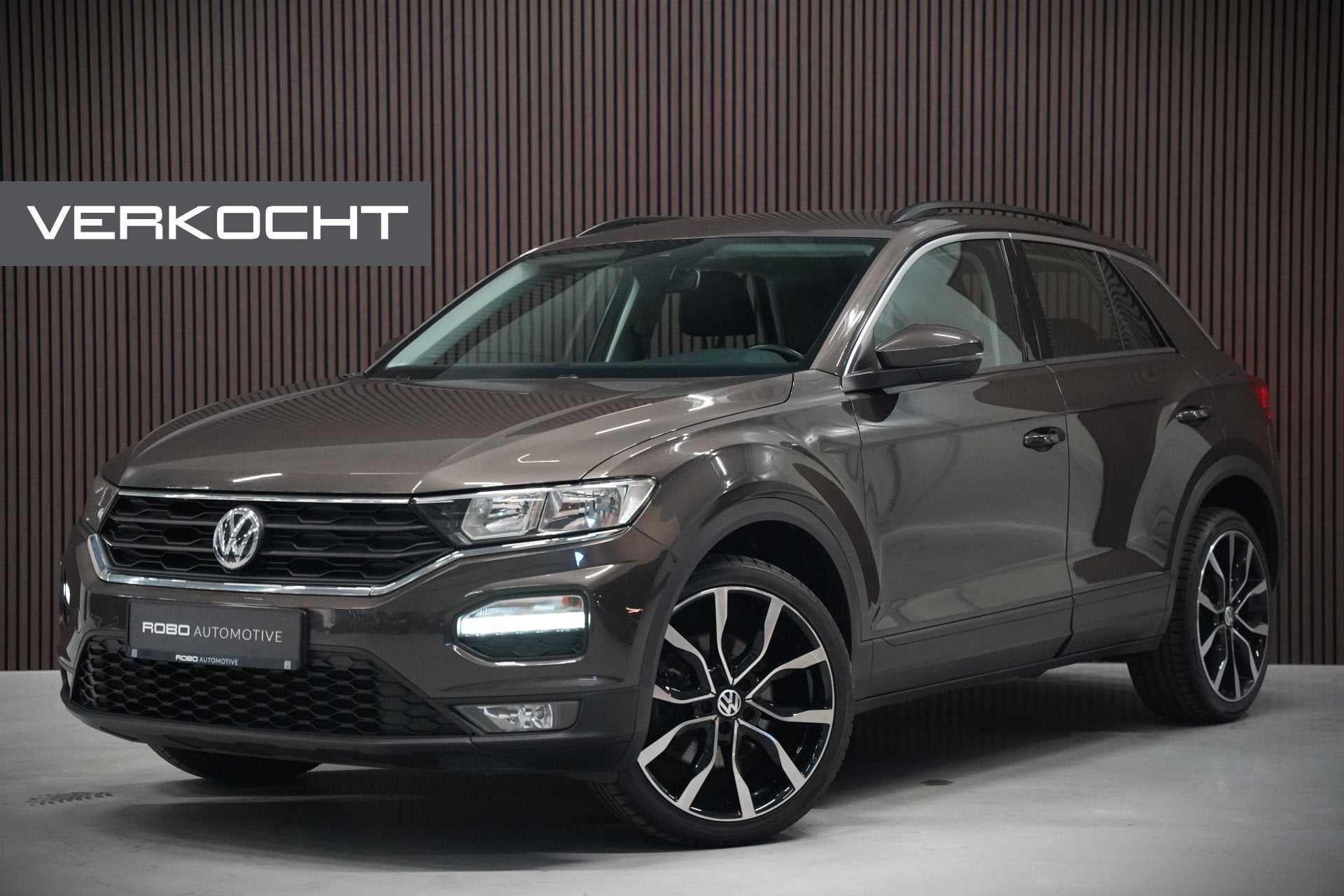 Volkswagen T-Roc 1.0 TSI | Stoelverwarming | Apple Carplay |, Auto's, Voorwielaandrijving, Stof, Gebruikt, Bruin