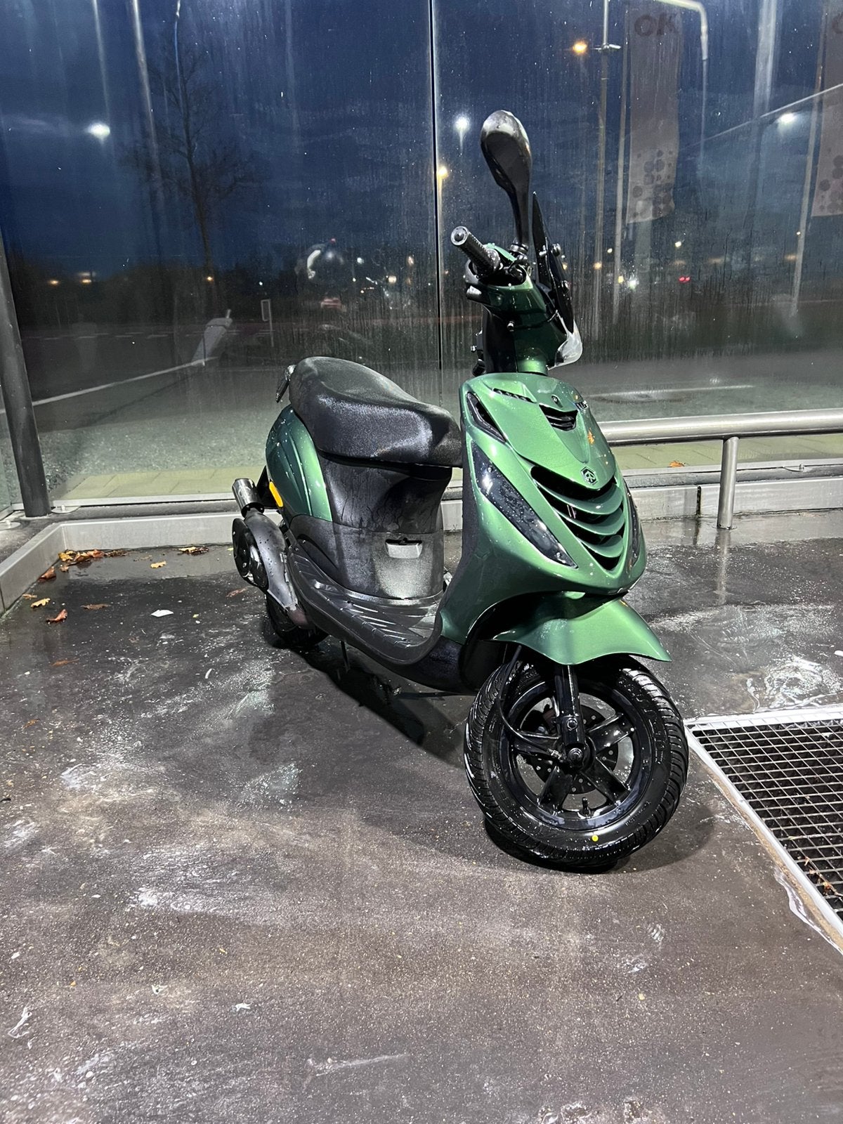 Zip sp 2000 70cc, Fietsen en Brommers, Scooters | Piaggio, Ophalen, Tweetakt, Gebruikt, Maximaal 45 km/u