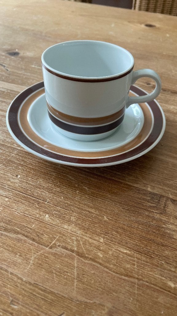Vintage Mosa Maastricht kop en schotel (jaren 60-70), Huis en Inrichting, Keuken | Servies, Gebruikt, Kop(pen) en/of Schotel(s)