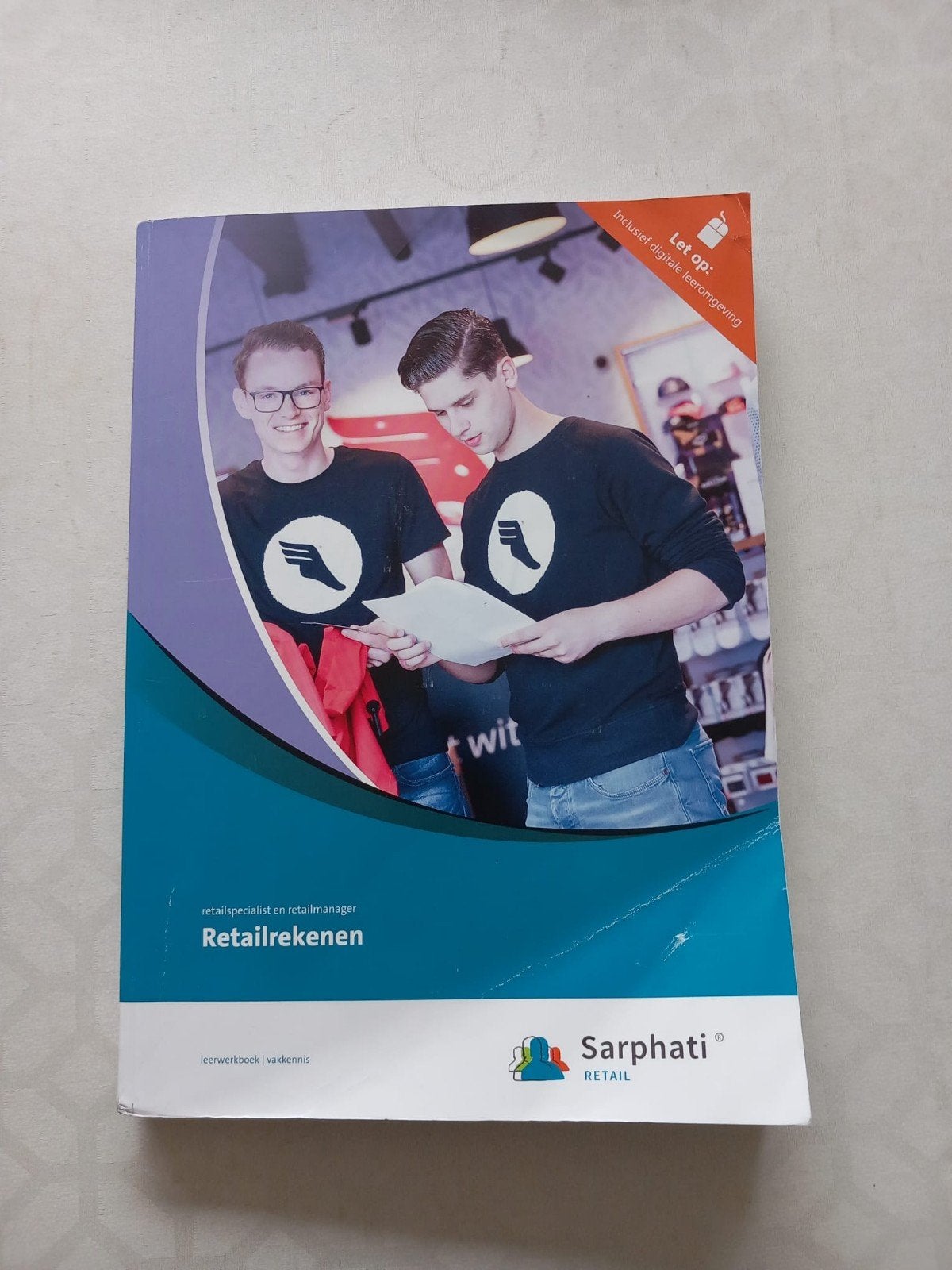 Sarphati Retailrekenen Leerwerkboek niveau 3, Erik Leckefeer, Angelique Schouten, Ophalen of Verzenden, Zo goed als nieuw, Bedrijfseconomie of M&O