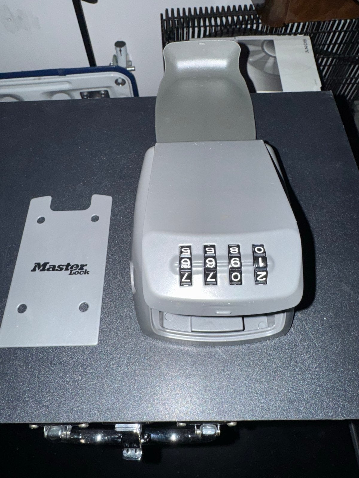 Master Lock Sleutelkluis met Cijferslot - Veilig en Handig, Ophalen, Zo goed als nieuw, Overige materialen, Slot