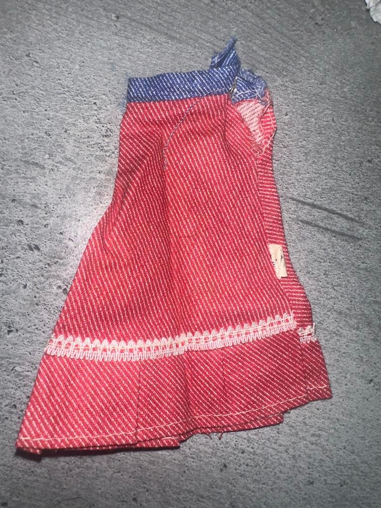 743 Vintage Barbie rok Hong Kong, Verzamelen, Poppen, Ophalen of Verzenden, Zo goed als nieuw