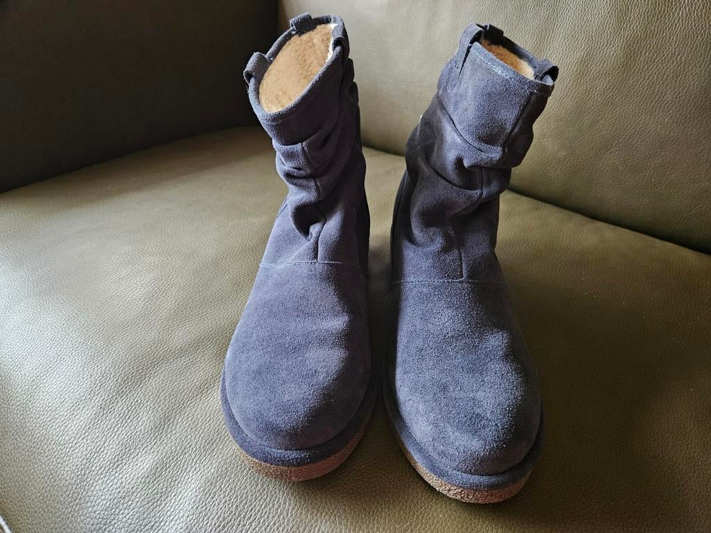 Nieuwe blauwe gevoerde enkellaarsjes maat 40, Kleding | Dames, Schoenen, Ophalen of Verzenden, Nieuw