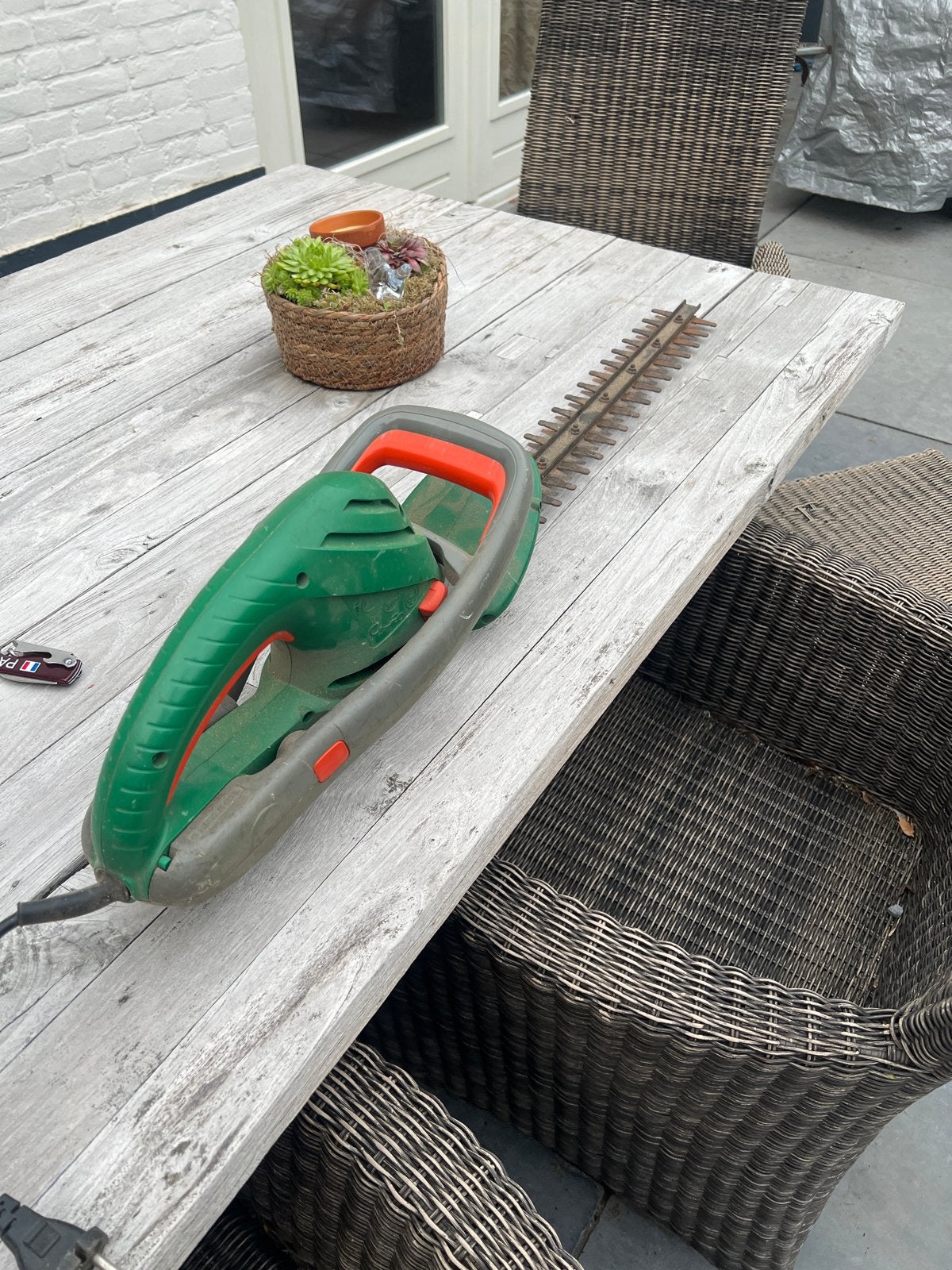 Black & Decker elektrische heggenschaar, Tuin en Terras, Heggenscharen, Ophalen, Gebruikt, Elektrisch