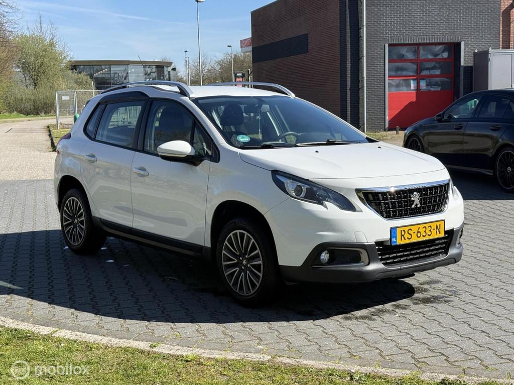 Peugeot 2008 1.2 PureTech Active Nieuwe distributieriem apk, Voorwielaandrijving, Gebruikt, Euro 6, 1199 cc