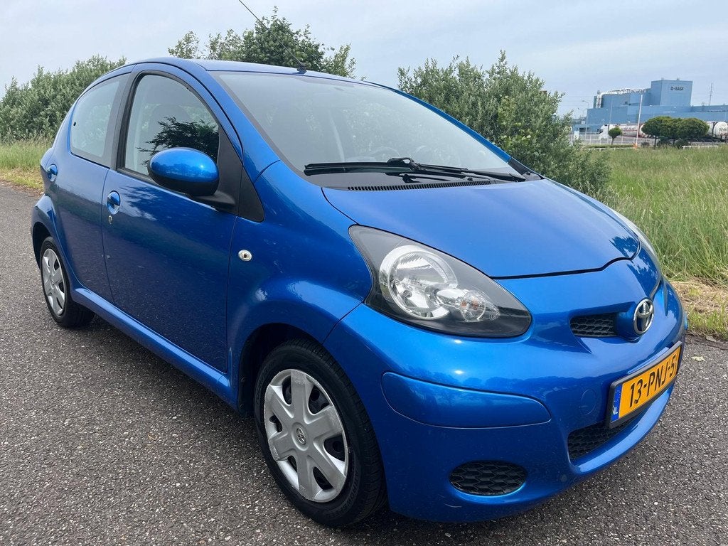 Toyota Aygo 1.0 | Airco | Navi | APK maart 2027, Auto's, Voorwielaandrijving, Euro 5, Gebruikt, 68 pk