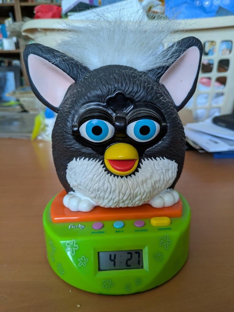 Furby klok, wekker. Tiger electronics1999, Ophalen of Verzenden, Gebruikt