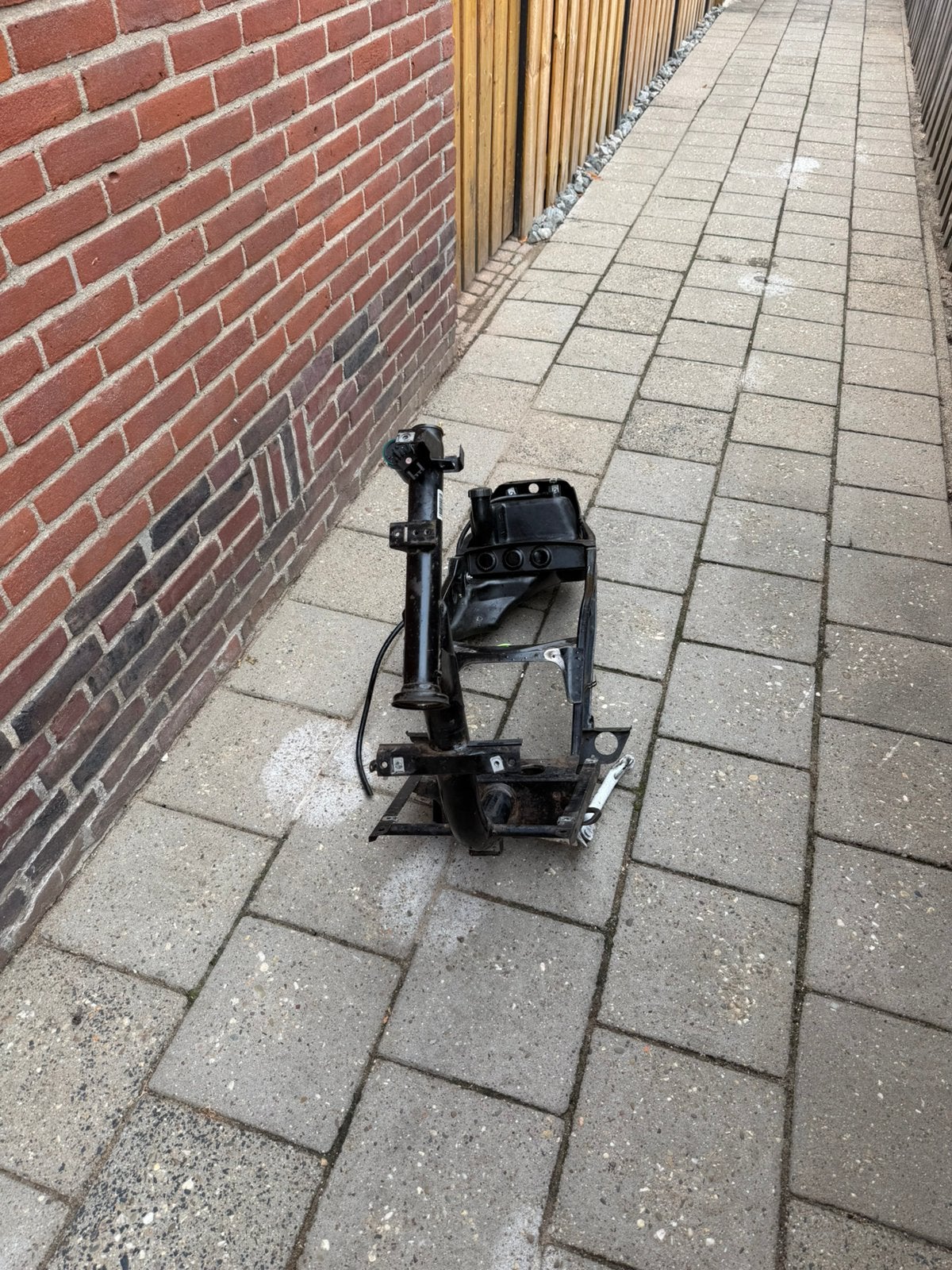 Zip a1 motor frame, Ophalen, Zo goed als nieuw, Benzine