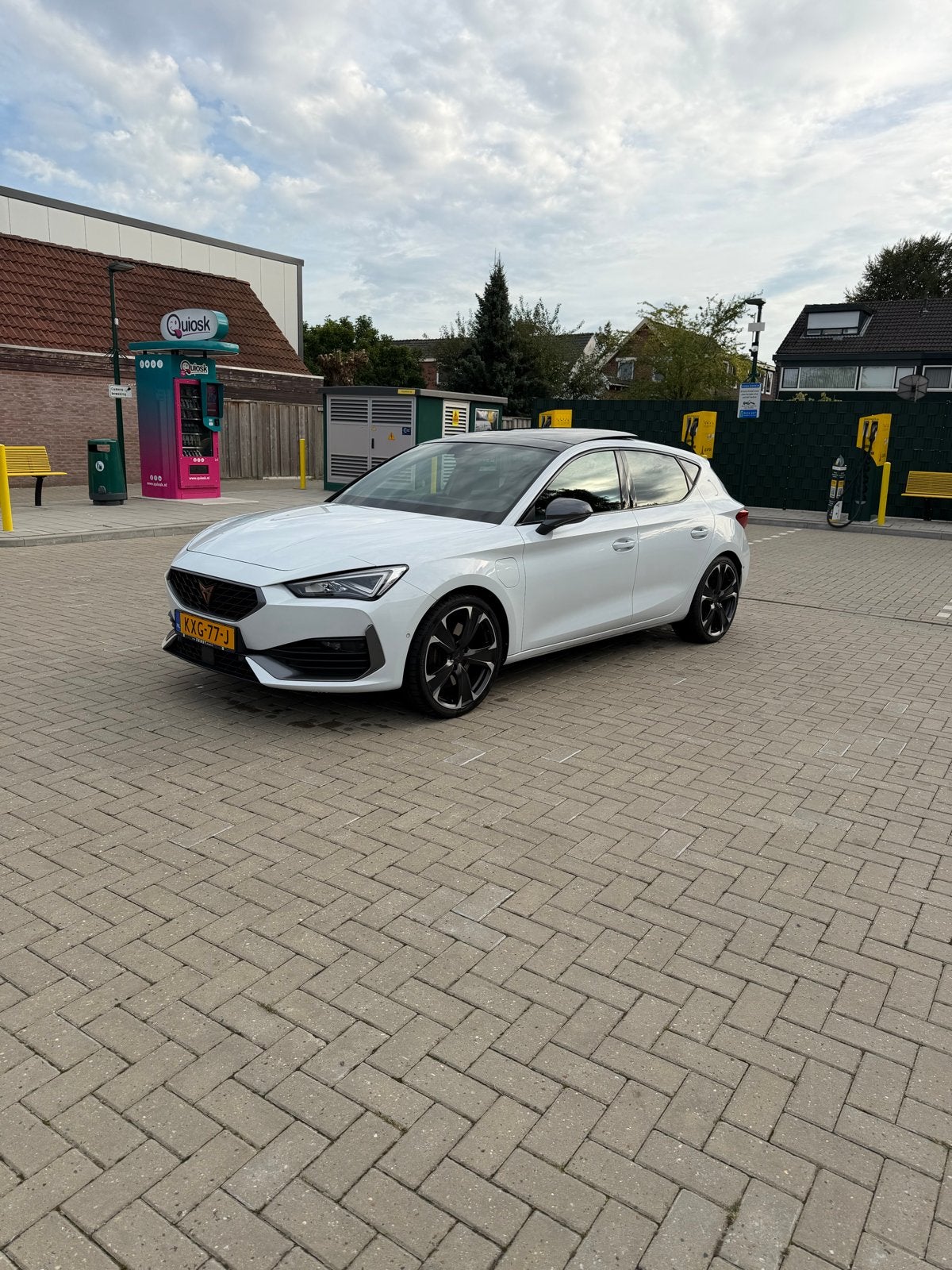 Cupra Leon 1.4 E-hybrid 245pk Dsg-6 2022 Wit Full option, 77 km/l, 4 cilinders, Leon, Wit