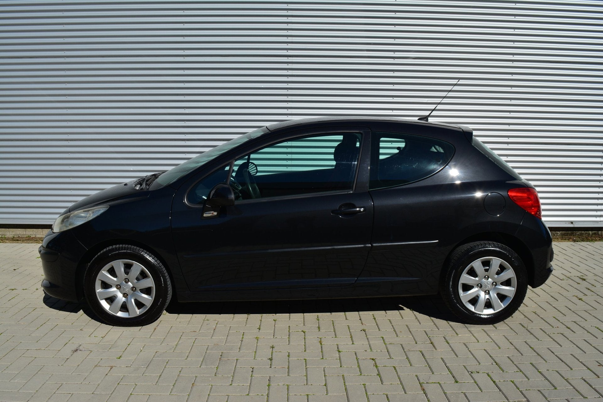 Peugeot 207 1.4-16V X-line 3 Drs | Airco | Electr. Pakket |, Auto's, Voorwielaandrijving, Stof, Zwart, 4 cilinders