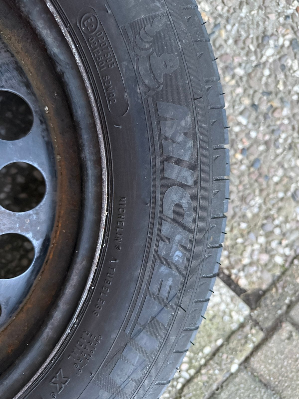 Michelinzomer banden op velg 4 stuks in goede staat, Ophalen, Zo goed als nieuw
