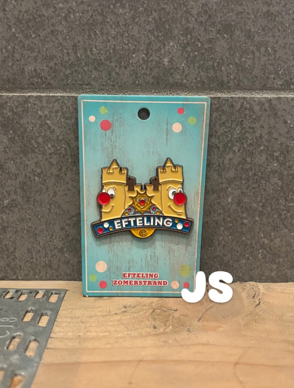 Nieuw Efteling zomerstrand pin 2025, Verzamelen, Efteling, Ophalen of Verzenden, Nieuw, Button of Speldje