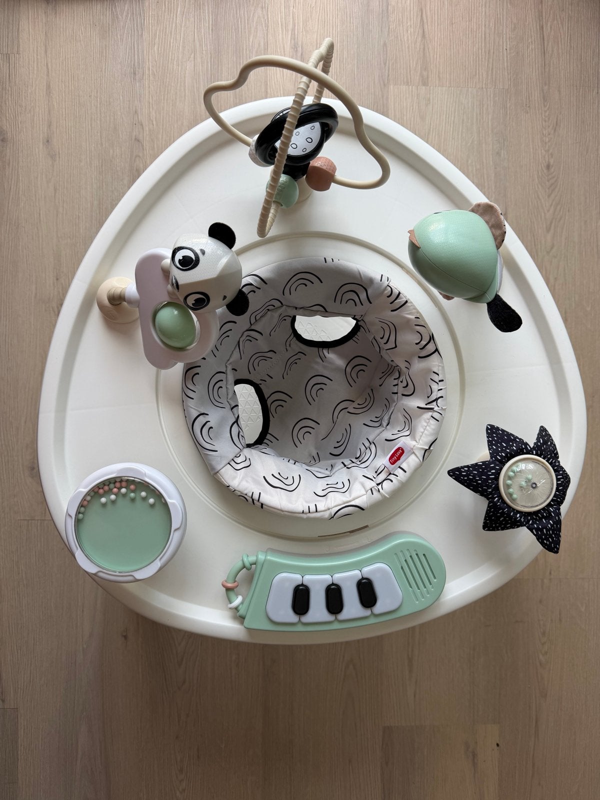 Tiny Love Activity Center Black & White Speeltafel jumper, Ophalen, Zo goed als nieuw, Overige typen, Met licht