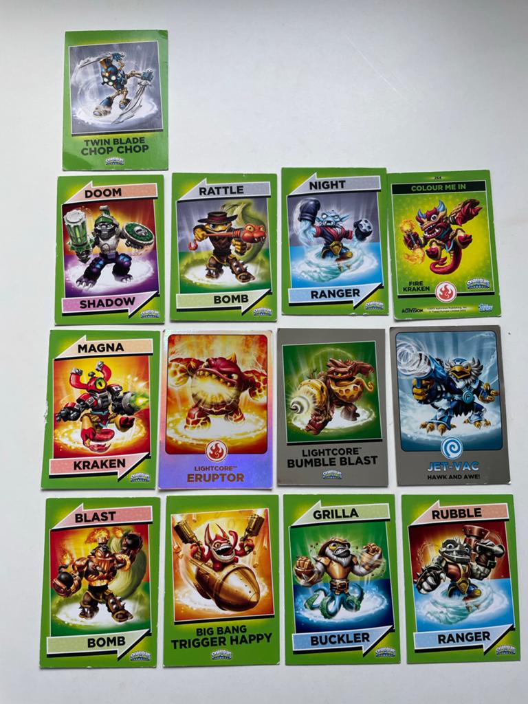 Mega Skylanders Kaartenpartij (Stats & Topps) - 22x Foils/Va, Ophalen of Verzenden, Gebruikt, Meerdere kaarten, Foil