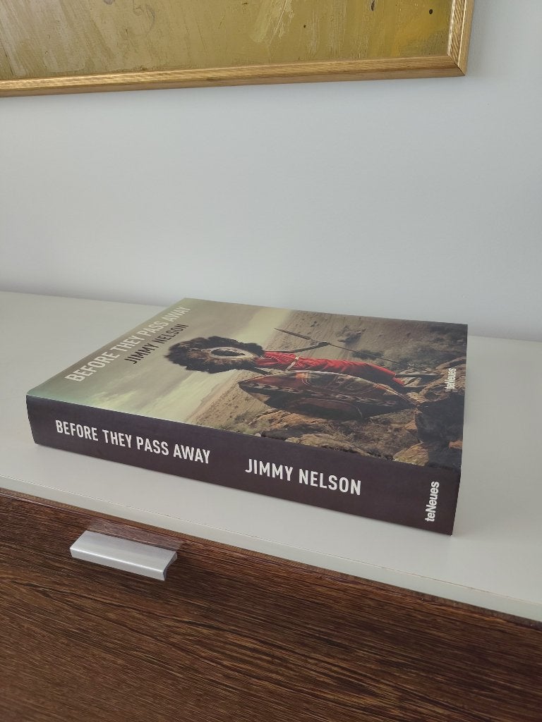Before they pass away - Jimmy Nelson, Fotografen, Ophalen of Verzenden, Zo goed als nieuw, Jimmy Nelson