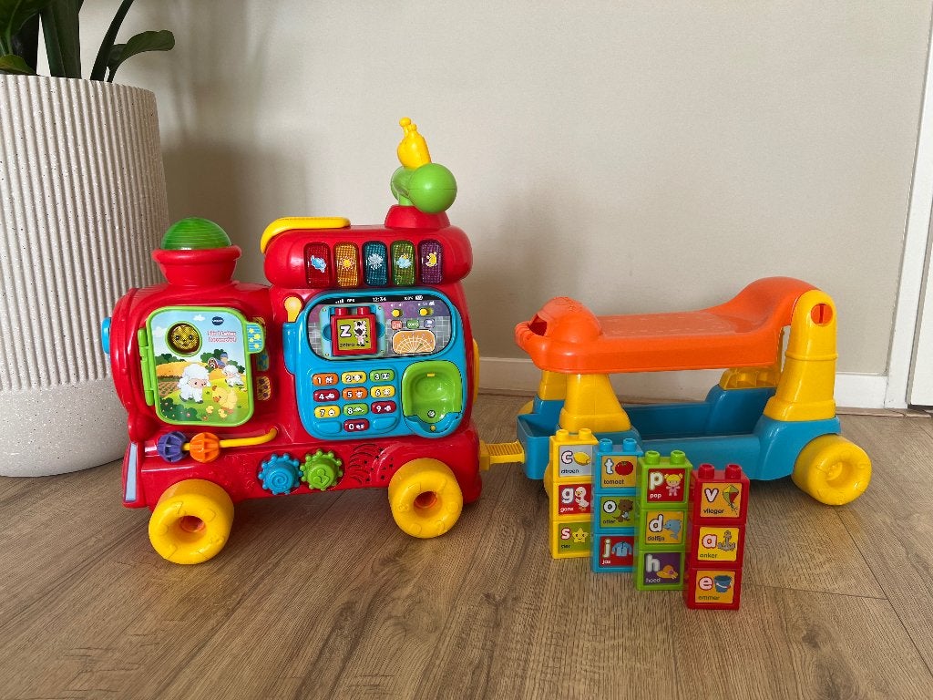 VTech 5-in-1 leer treintje, Ophalen, Zo goed als nieuw, 6 maanden tot 2 jaar