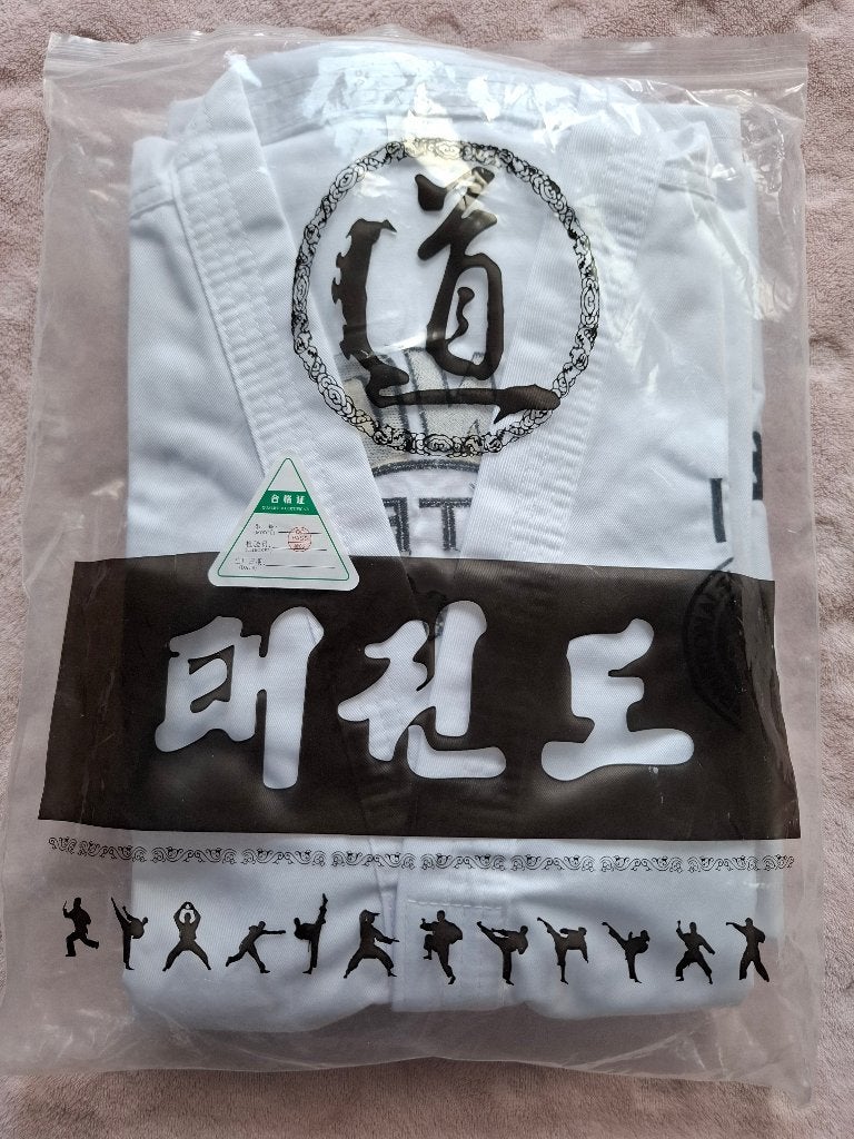 Taekwondo pak 170, Taekwondo, Maat XS of kleiner, Ophalen of Verzenden, Nieuw