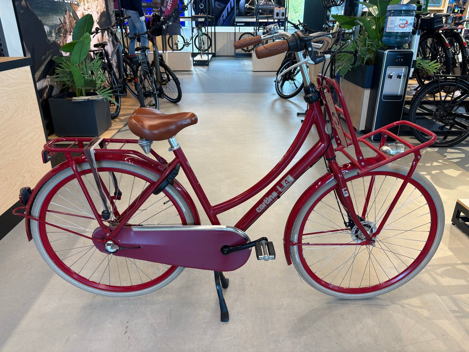 Cortina U4 Damesfiets - Gebruikt, Fietsen en Brommers, Fietsen | Dames | Damesfietsen, Overige merken, Terugtraprem, (Extra) lage instap