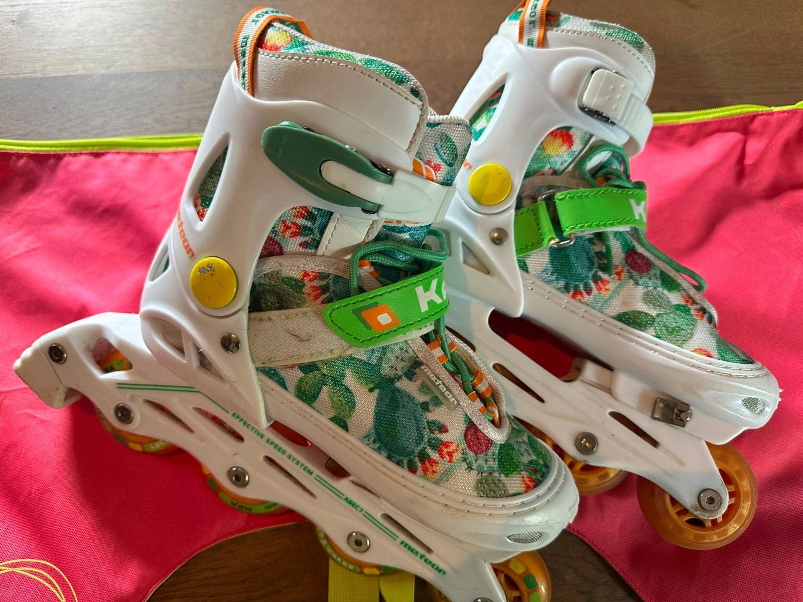 Verstelbare kinder rolschaatsen, maat 34-37 met tas, Sport en Fitness, Schaatsen, Ophalen, Gebruikt, Overige typen, Overige merken