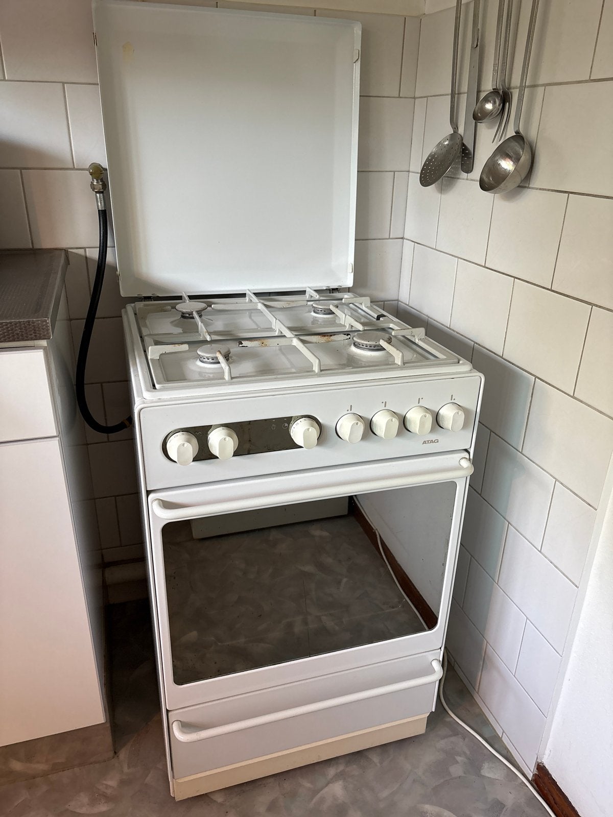 Gasfornuis met oven - ATAG - Wit, Witgoed en Apparatuur, Ophalen, Gebruikt, 4 kookzones, Gas