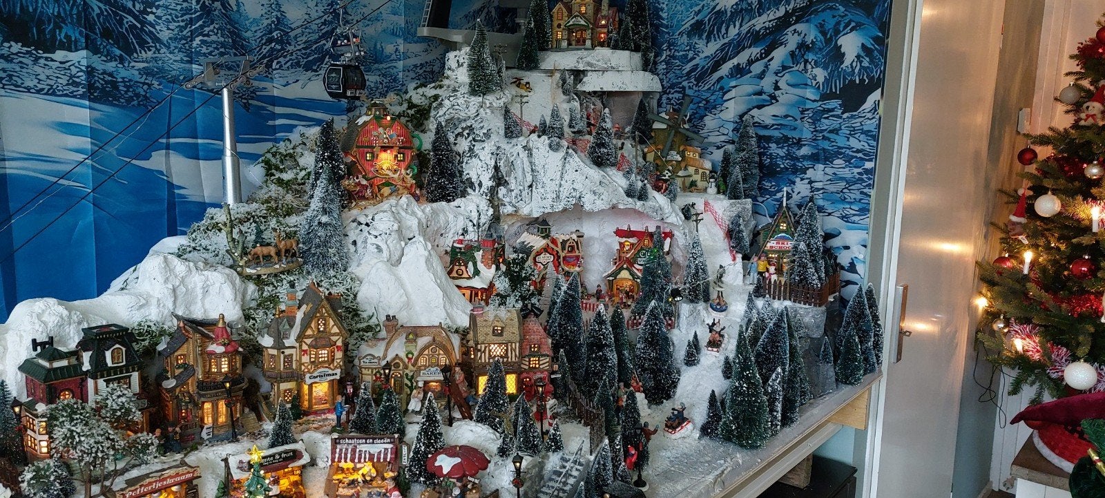 Compleet kerstdorp van lemax te koop., Diversen, Kerst, Ophalen, Gebruikt