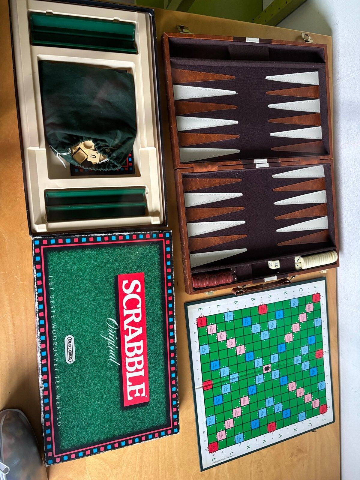 Scrabble Original & Backgammon Set - Klassieke Bordspellen, Een of twee spelers, Ophalen of Verzenden, Gebruikt