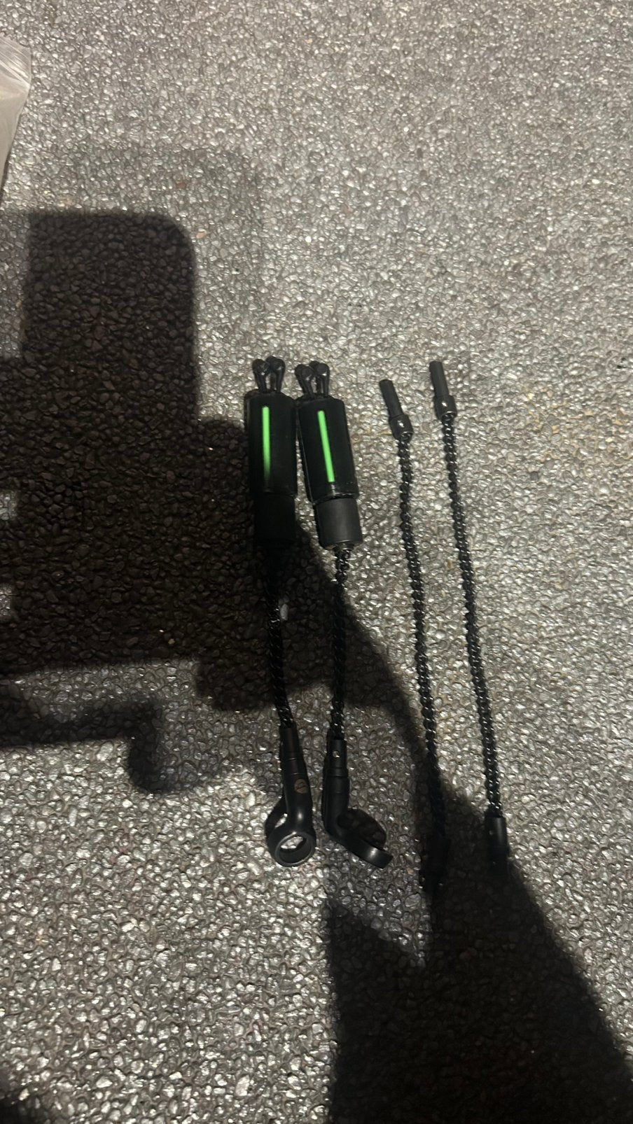 Korda black and white bobbin medium 2X, Watersport en Boten, Hengelsport | Karpervissen, Ophalen of Verzenden, Zo goed als nieuw