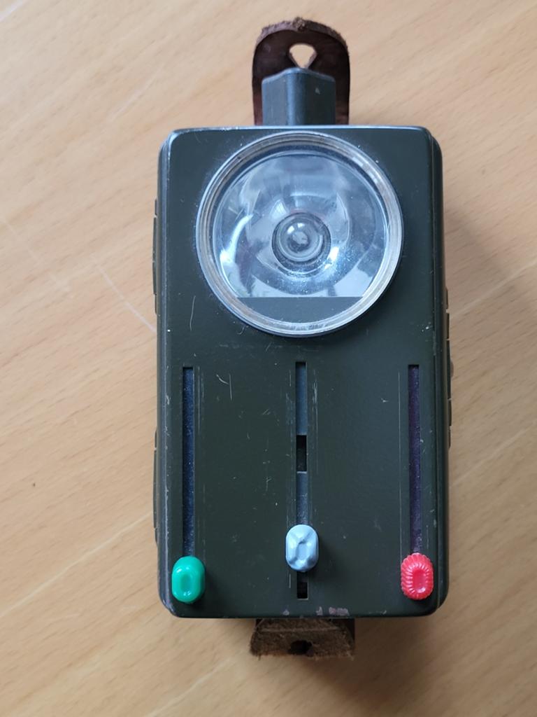 Vintage Militaire Zaklamp - Groen, Ophalen of Verzenden